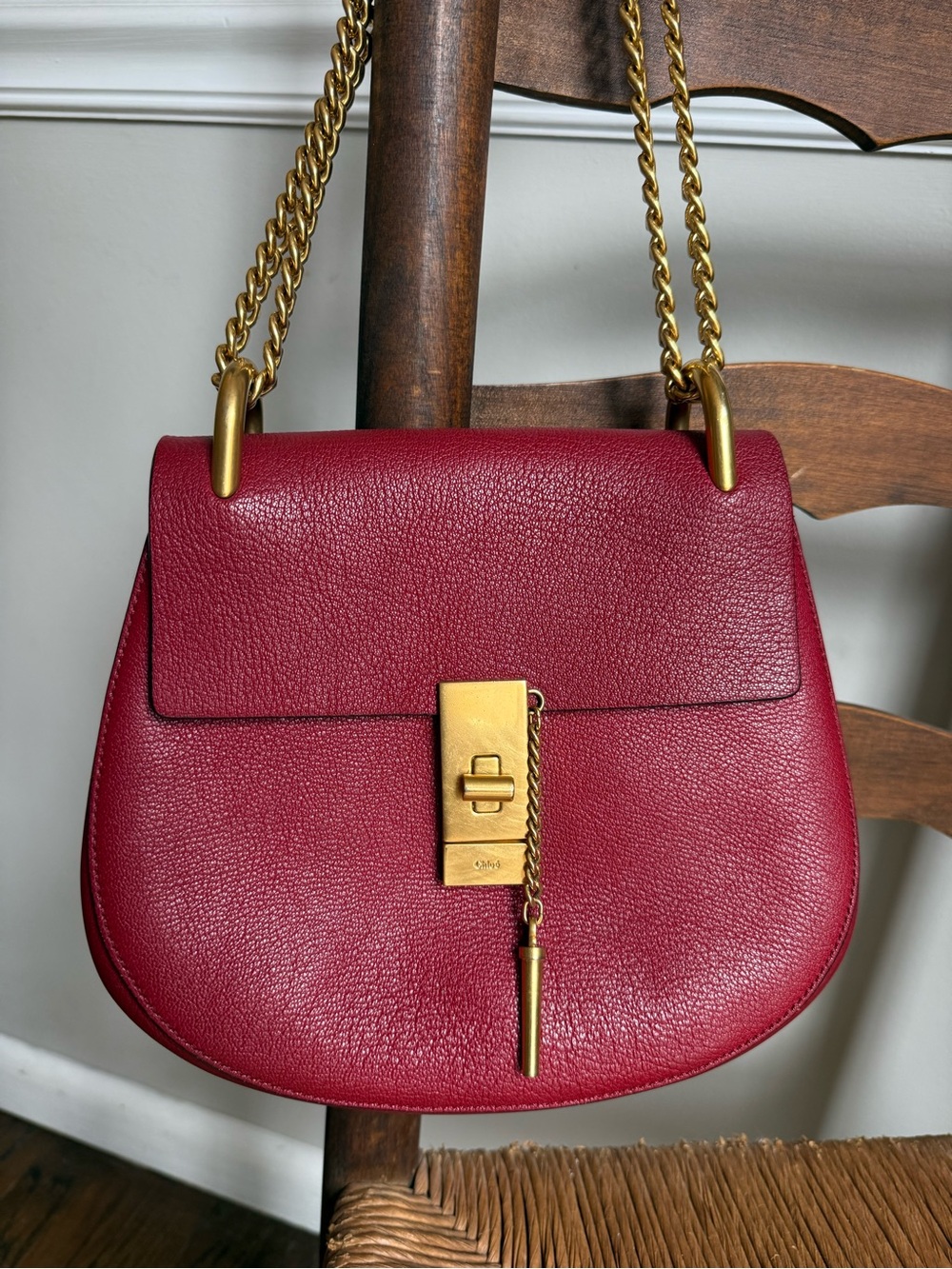 Chloé Drew Crossbody Bag in Red Grain Leather with Piston Turn-Lock Clasp